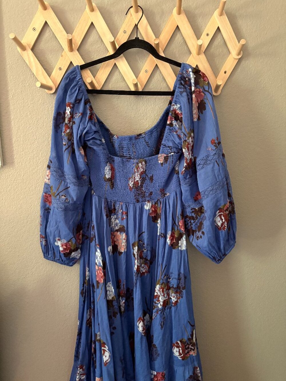 FREE PEOPLE Blue Floral Flowy Dress (Size Large)